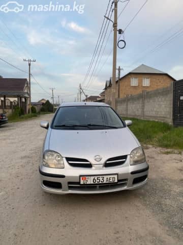 Nissan Almera Tino 1.8 MT
