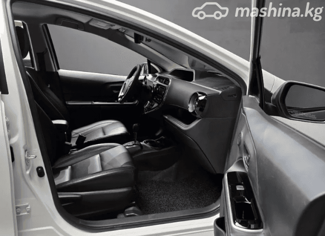Toyota Prius c I Рестайлинг 1.5hyb AT