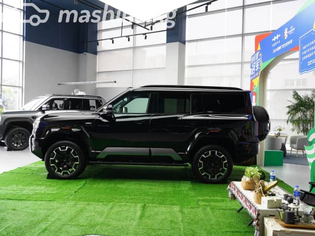 BYD FangChengBao Leopard 8 2.0hyb AT 4WD