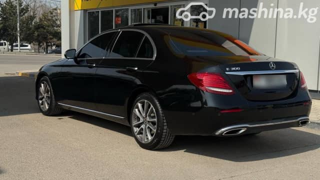 Mercedes-Benz E-Класс V (W213, S213, C238) 300 2.0 AT 4WD