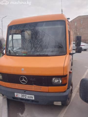 Mercedes-Benz 814