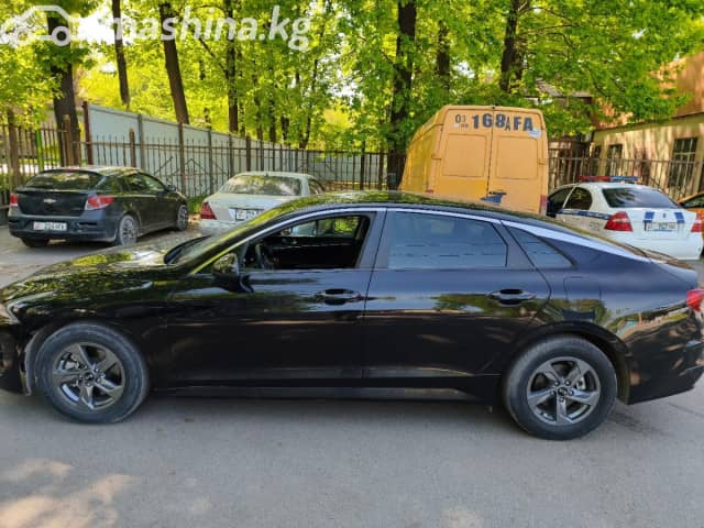 Kia K5 III 1.6 AT