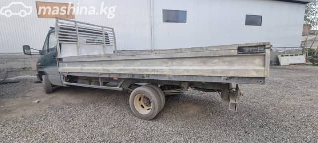 Mercedes-Benz Бортовой (4х2)