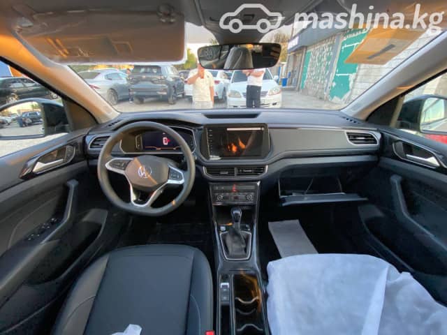 Volkswagen Tharu XR 300 TSI 1.5 AMT