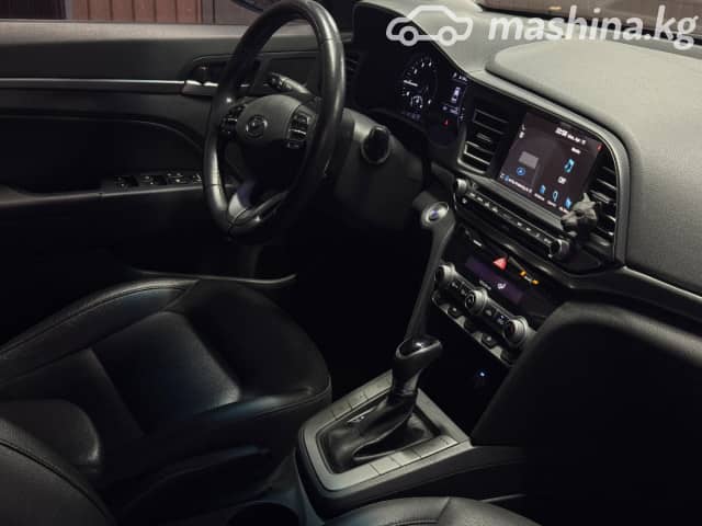 Hyundai Avante VI Рестайлинг 1.6 CVT