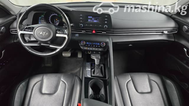Hyundai Avante VII 1.6hyb AMT