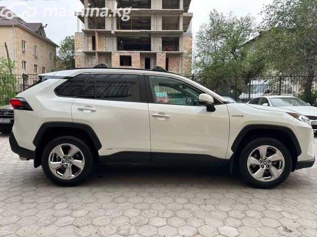Toyota RAV4 V (XA50) 2.5hyb CVT 4WD