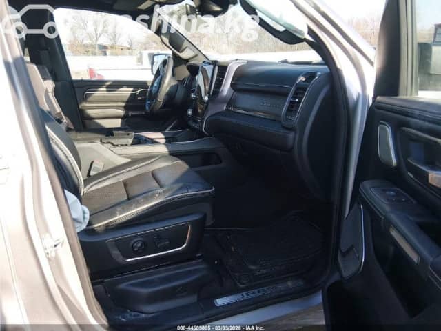 RAM 1500 V Quad Cab 5.7 AT 4WD