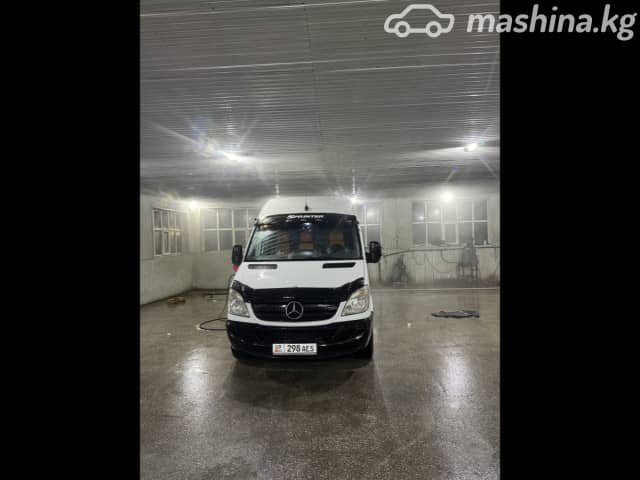 Mercedes-Benz Фургон (4х2)