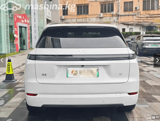 LiXiang L7 Рестайлинг 1.5hyb AT 4WD
