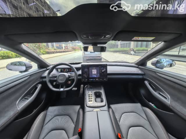 Xiaomi SU7 Electro AT 4WD