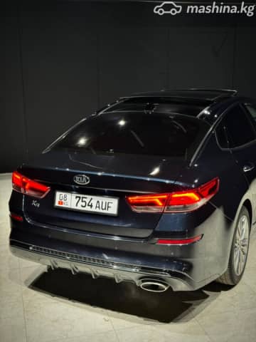 Kia K5 II 2.0 AT