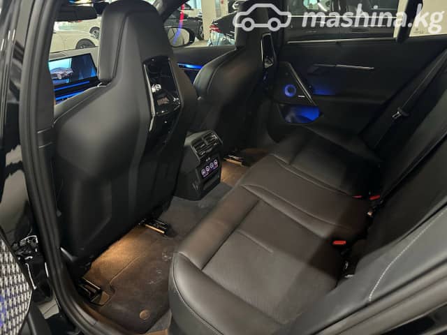 BMW M5 VII (G90) 4.4hyb AT 4WD