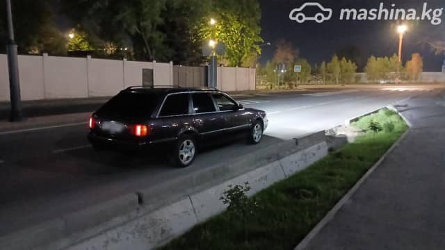 Audi A6 I (C4) 2.6 MT