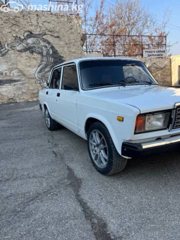 ВАЗ (Lada) 2107 21074-20 1.6 MT
