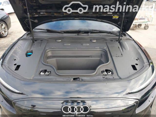Audi A6 V (C8) Рестайлинг 55 TFSI e Long 2.0hyb AMT 4WD