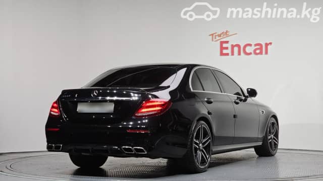 Mercedes-Benz E-Класс AMG V (W213) 63 AMG 4.0 AT 4WD