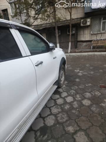 Toyota Hilux VIII Рестайлинг 2.7 AT 4WD