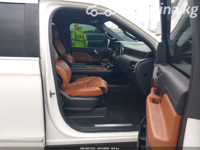 Lincoln Navigator IV L 3.5 AT 4WD
