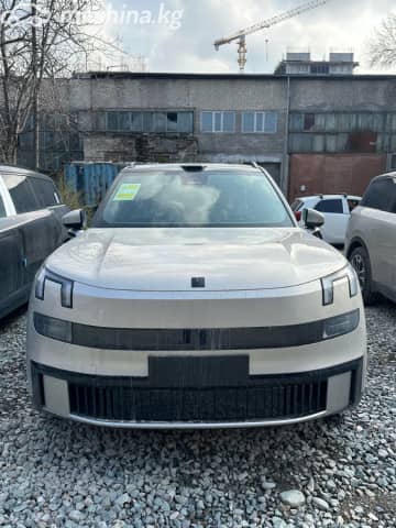 Lynk & Co 900 2.0hyb AT 4WD