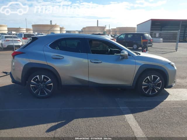 Lexus UX I 250h 2.0hyb CVT 4WD