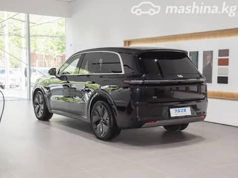 LiXiang L8 Рестайлинг 1.5hyb AT 4WD
