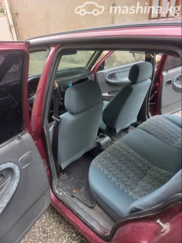 Daewoo Nexia I 1.5 MT