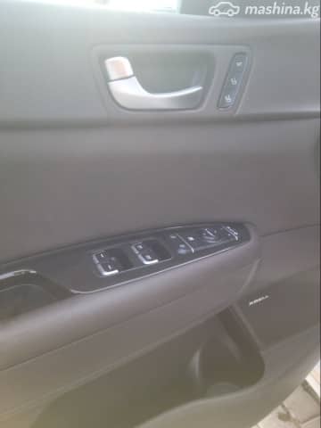 Kia K5 II 2.0 AT