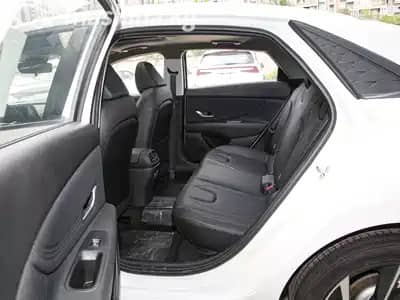 Hyundai Elantra VII (CN7) Рестайлинг 1.5 CVT