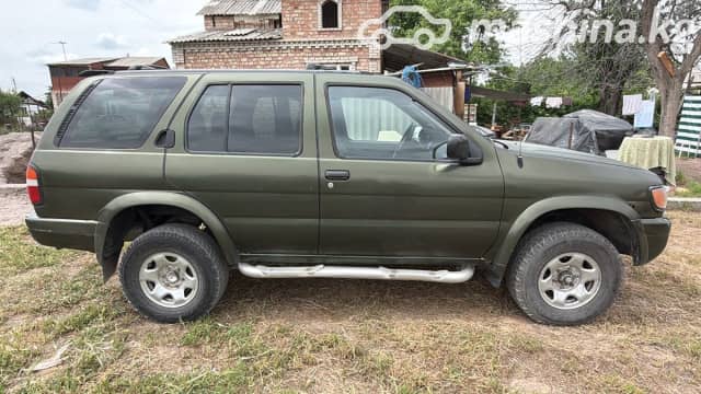 Nissan Pathfinder II 3.3 AT 4WD