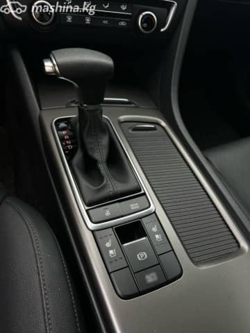 Kia K5 II 2.0 AT