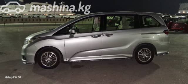 Honda Odyssey V Рестайлинг 2.4 CVT