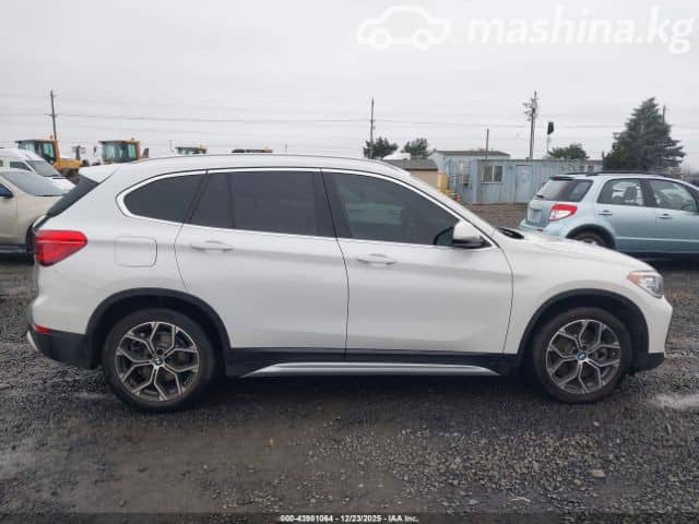 BMW X1 II (F48) Рестайлинг 28i xDrive 2.0 AT 4WD