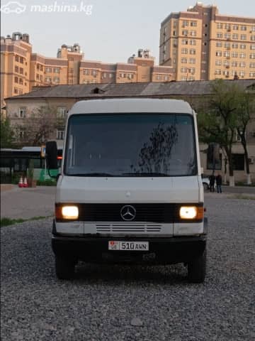 Mercedes-Benz T2