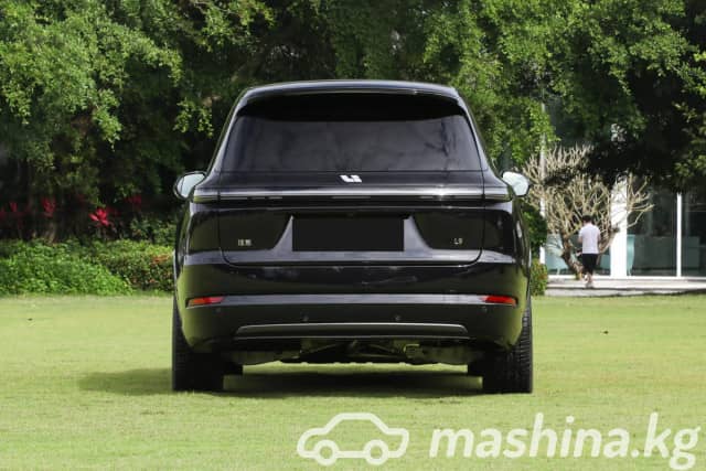 LiXiang L9 Рестайлинг 1.5hyb AT 4WD