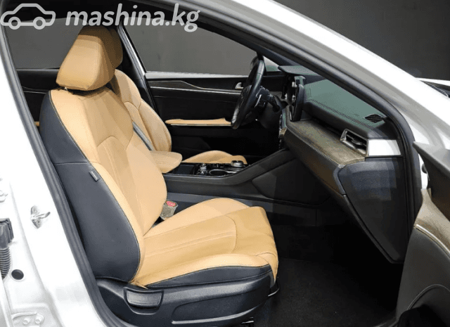 Kia K5 III 2.0 AT