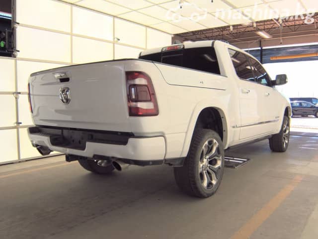 RAM 1500 V Quad Cab 5.7 AT 4WD