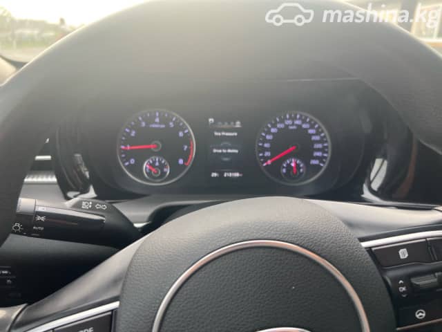 Kia K5 III LPi 2.0 AT