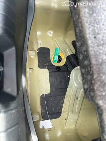 Kia K5 II 2.0 AT