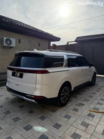 Kia Carnival IV 2.2d AT