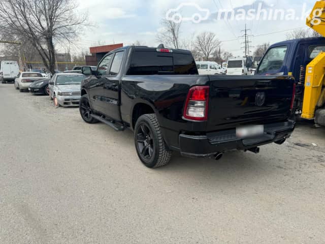 RAM 1500 V Quad Cab 5.7 AT 4WD