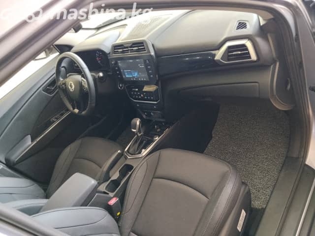 SsangYong Tivoli I Рестайлинг 1.5 AT