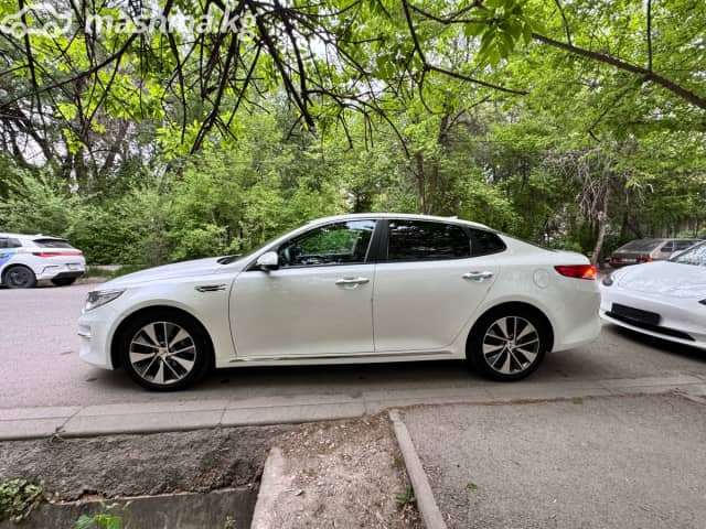 Kia K5 II 2.0 AT