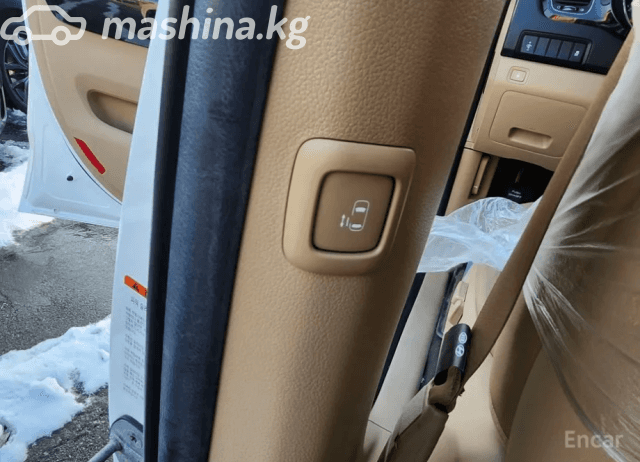 Kia Carnival III 2.2d AT