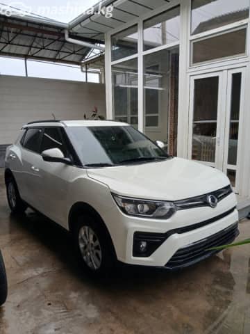 SsangYong Tivoli I Рестайлинг 1.6d AT