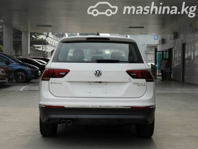 Volkswagen Tiguan III (China Market) 2.0 AMT