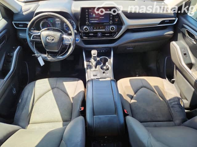 Toyota Highlander IV (U70) 2.5hyb AT