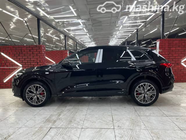 Audi Q5 III 40 TFSI 2.0 AMT 4WD