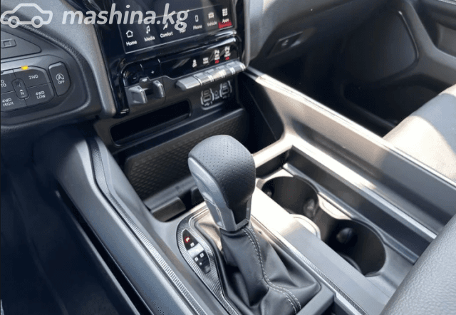 RAM 1500 V Quad Cab 5.7 AT 4WD