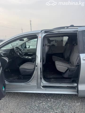 Toyota Sienna IV 2.5hyb AT 4WD